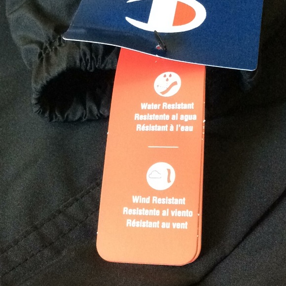 NWT Women’s  windbreaker - Picture 8 of 11